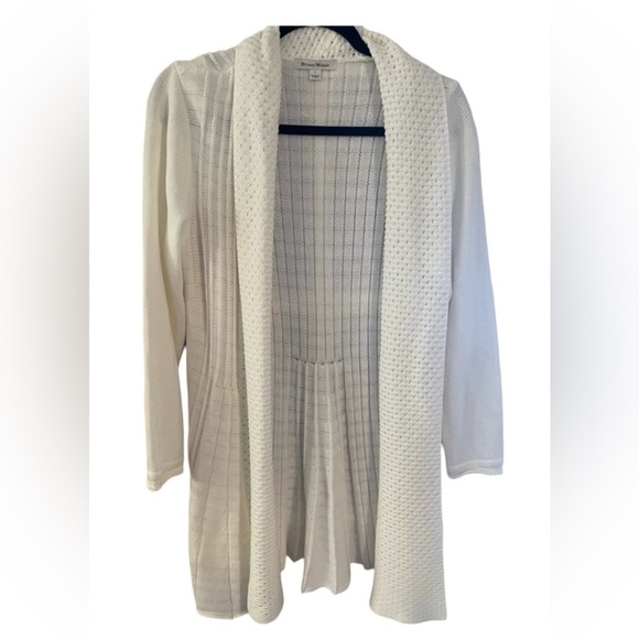 Studio Works Tops - Studio Works White Cardigan Large